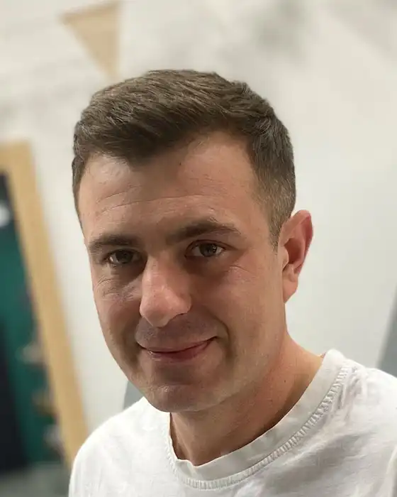 Чоловіча стрижка 8