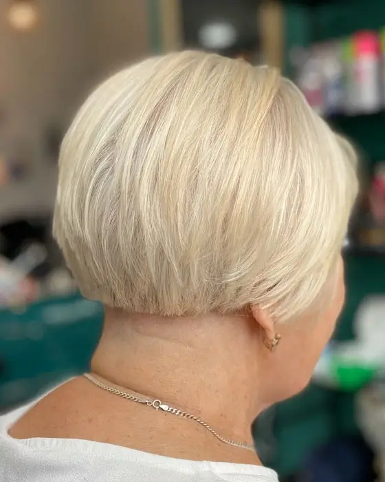 Жіноча стрижка 10