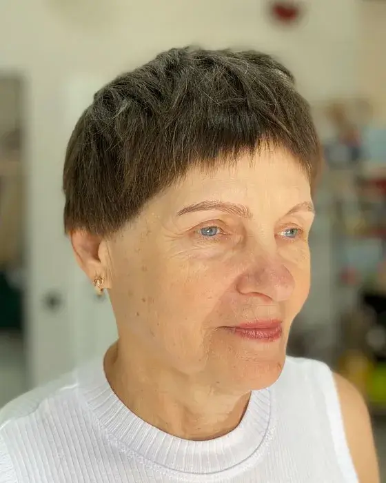 Жіноча стрижка 11